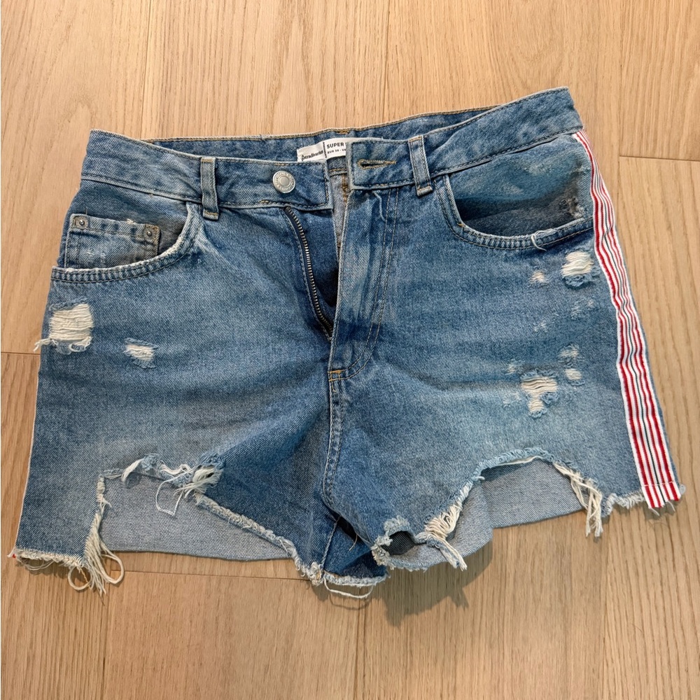 Stradivarius Women's Distressed Denim Shorts with Red-White Stripe